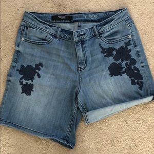 🌵Vera Wang shorts